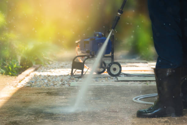 Best Graffiti Removal  in Pomona, CA